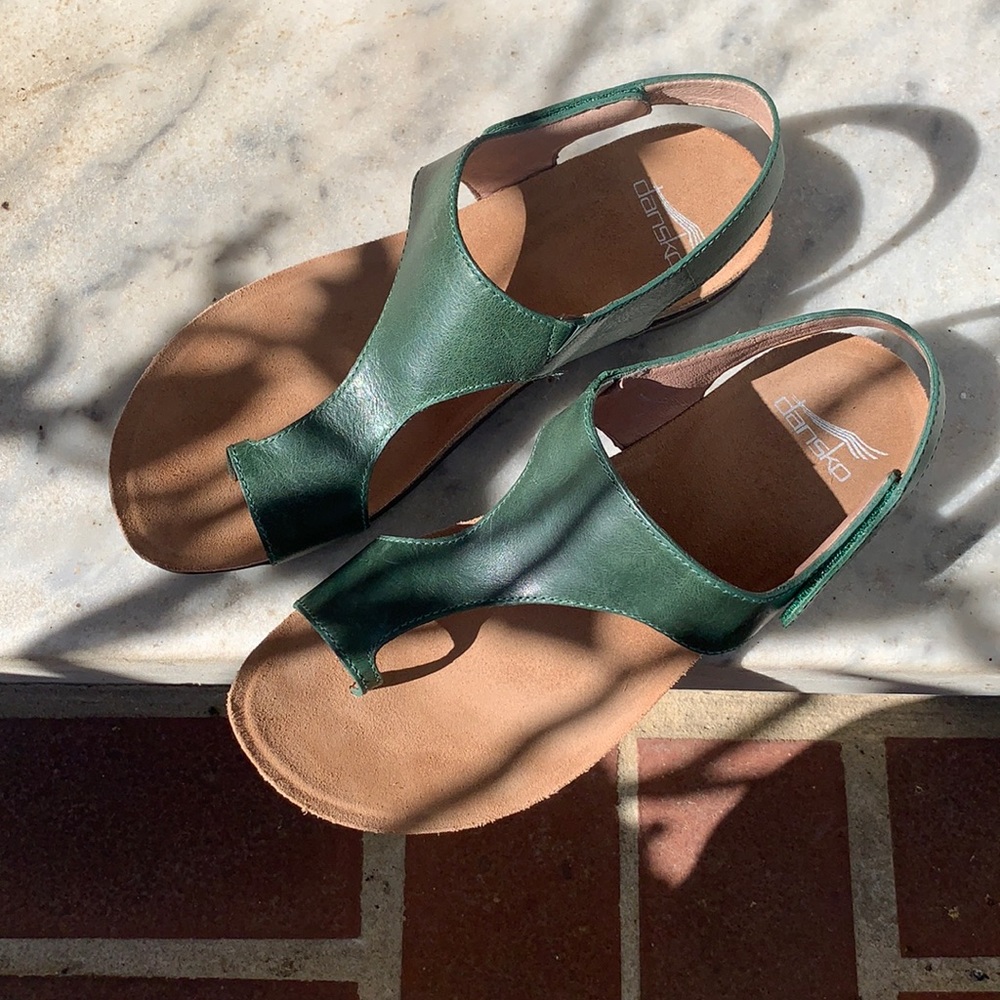 NEW Dansko sandals sz 38